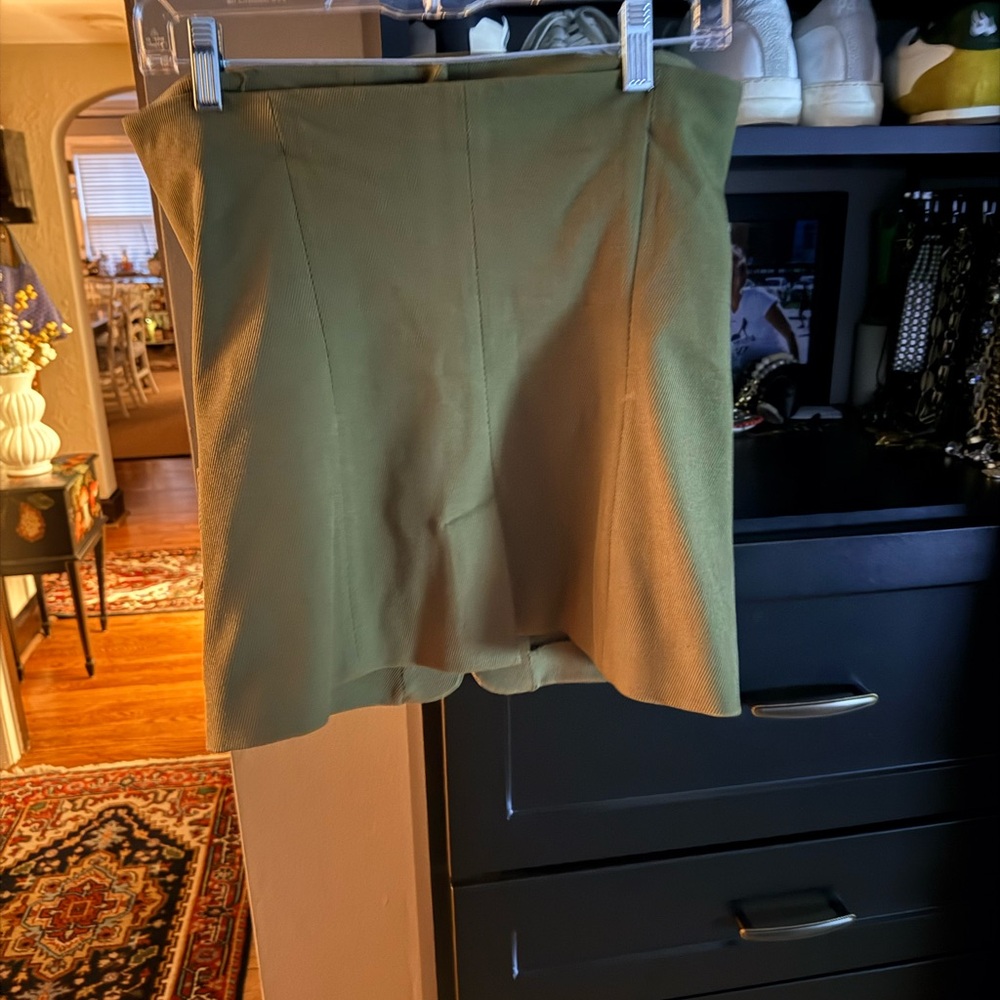 STAUD Olive Green Tailored Wide-Leg Pants & Matching Waistcoat - Picture 3 of 7